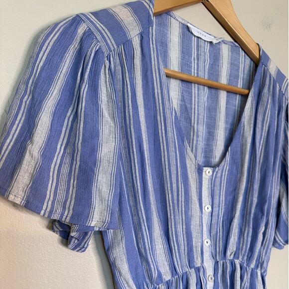 LUSH Boutique White and Blue Striped Loose Fit Flattering Top XS - Picture 2 of 5